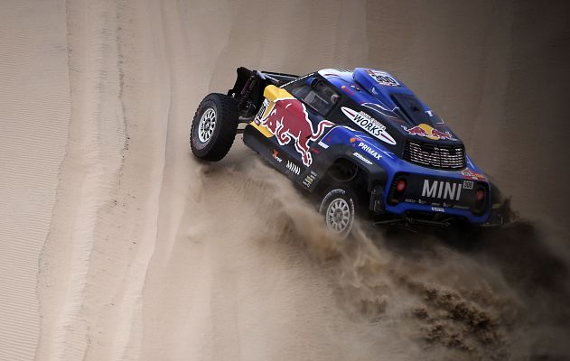 Telediario 1 - La mala suerte sigue al acecho de Sainz en el Dakar