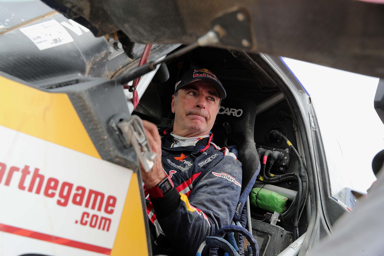 Dakar 2019 | Sainz: "Llegar sin dirección asistida ha sido milagroso" RTVE.es - Dakar | Ver