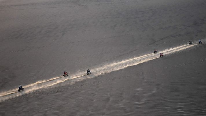 Telediario 1 - Recta final del Dakar 2019 con la incógnita del ganador en motos