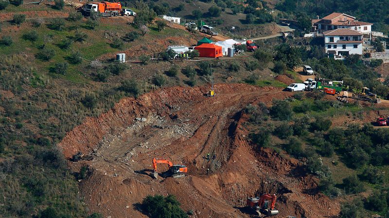Los equipos de rescate de Julen se centran en la perforación de dos túneles verticales paralelos al pozo