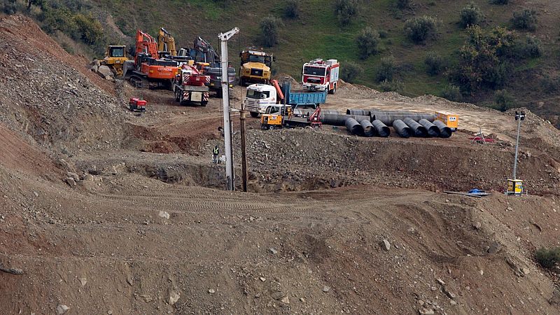 El túnel lateral para llegar hasta Julen se hará manualmente