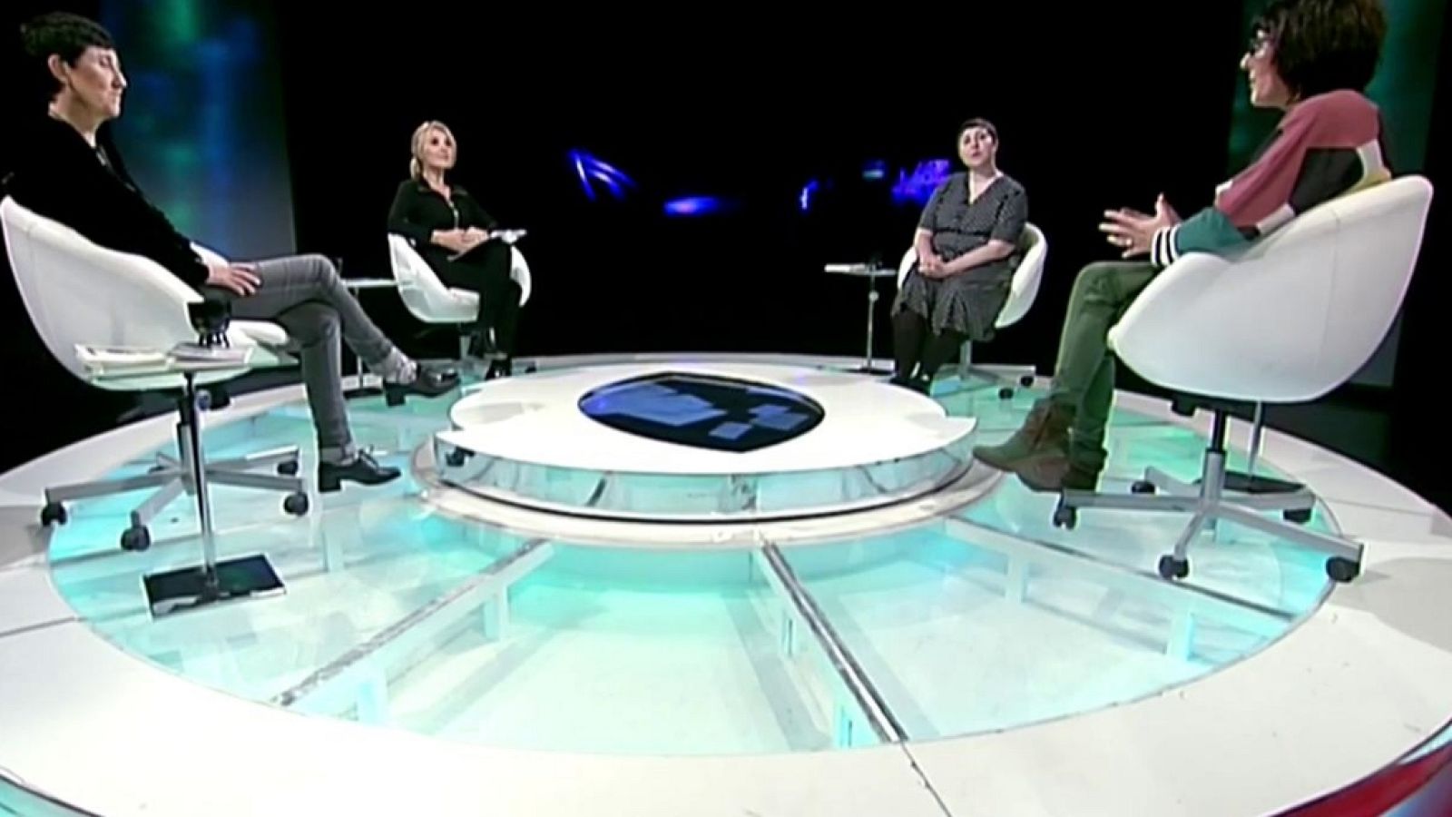 Versión española - Neruda (presentación) - ver ahora