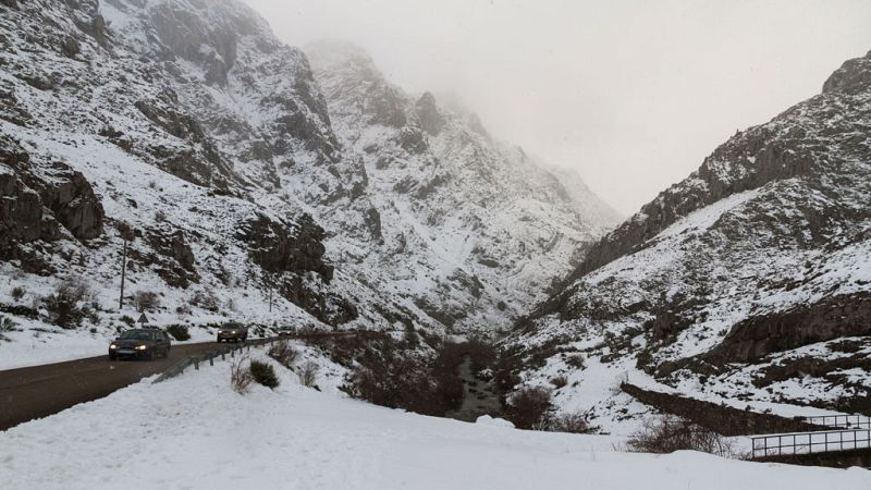 Nevadas importantes en el extremo norte peninsular - ver ahora
