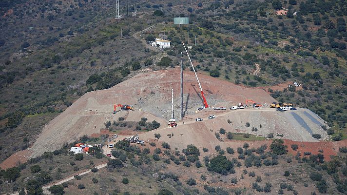 Telediario 1 - Investigan el pozo por el que cayó Julen y las circunstancias del accidente