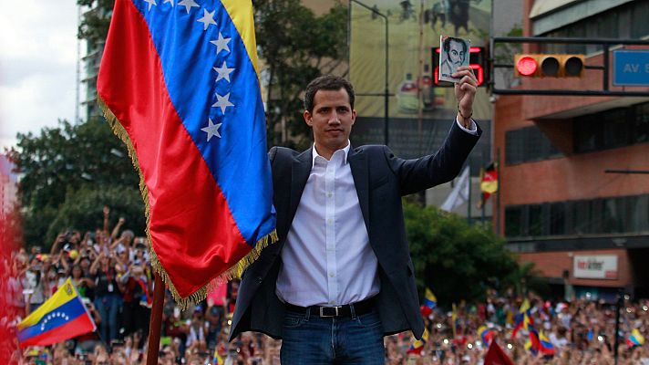 Telediario 1 - La protesta contra Maduro culmina con el desafío de Guaidó
