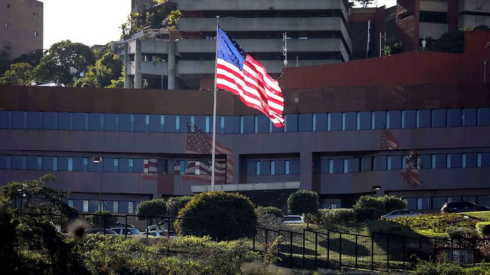  - El Gobierno de Estados Unidos evacúa de Venezuela a su personal no esencial