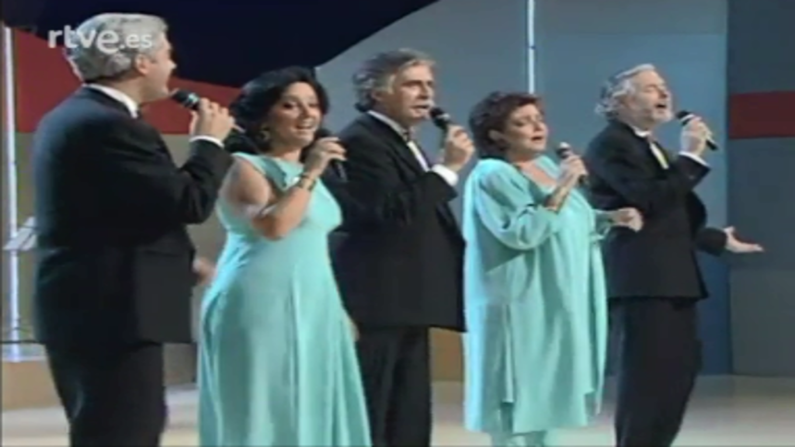 Lo que nunca muere - El Consorcio - Cachito mío | Ver