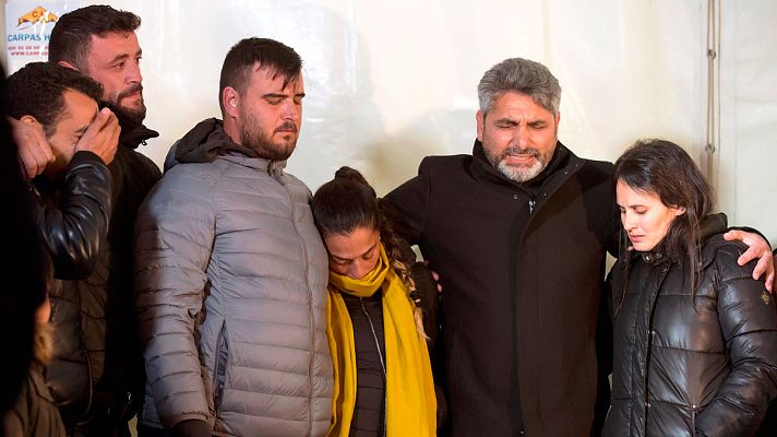 Telediario 1 - Vigilia para acompañar a los padres de Julen