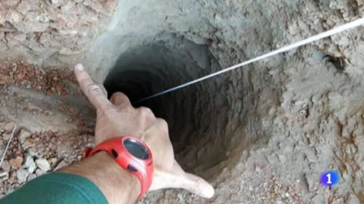 Telediario 1 - Después de trece días, Totalán se ha quedado en silencio