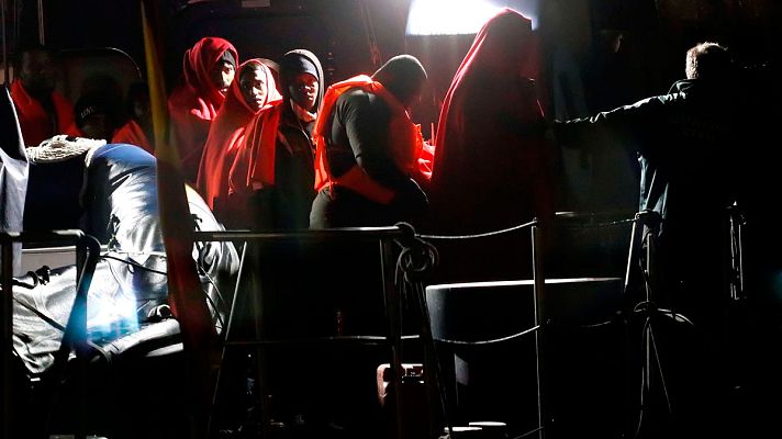 Telediario 1 - Denuncian un apagón informativo sobre los inmigrantes del Mediterráneo