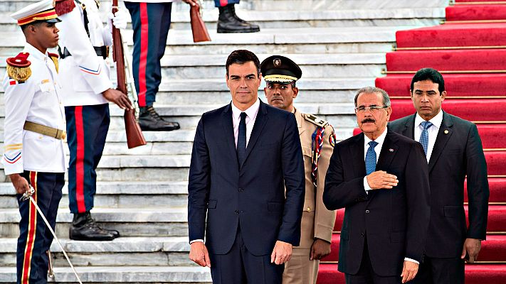 Telediario 1 - SSánchez tilda a Maduro de "tirano" y respalda a la oposición venezolana