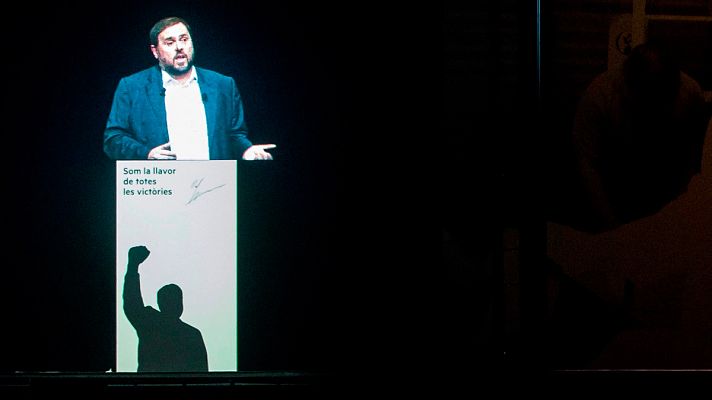 Telediario 1 - Reaparición de Junqueras en forma de holograma