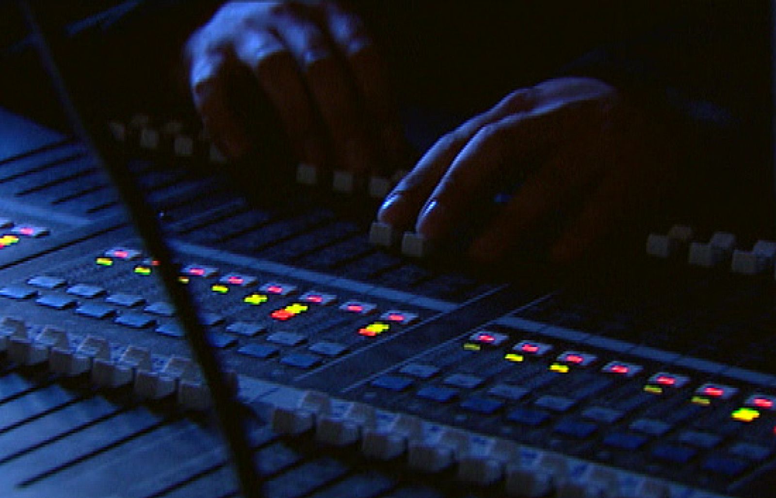 Los profesionales de RTVE son los artífices de llevarte a casa los grandes premios de MotoGP.