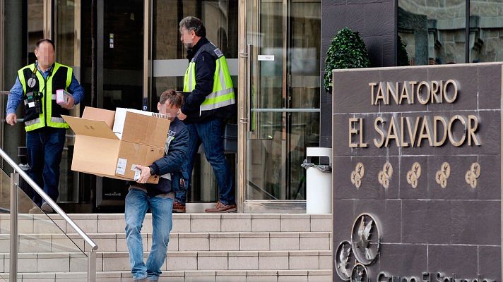 Telediario 1 - Quince detenidos en Valladolid por incinerar a los fallecidos en ataúdes más baratos que los comprados