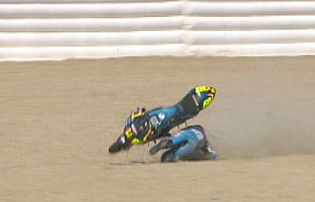  - Julián Simón se va al suelo