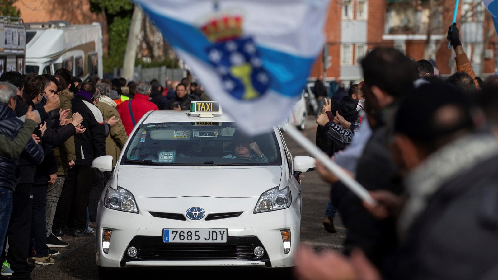 Los taxistas ante la nueva propuesta: "Si la Comunidad no negocia, ya casi tenemos que tachar esto de absolutismo" | Ver