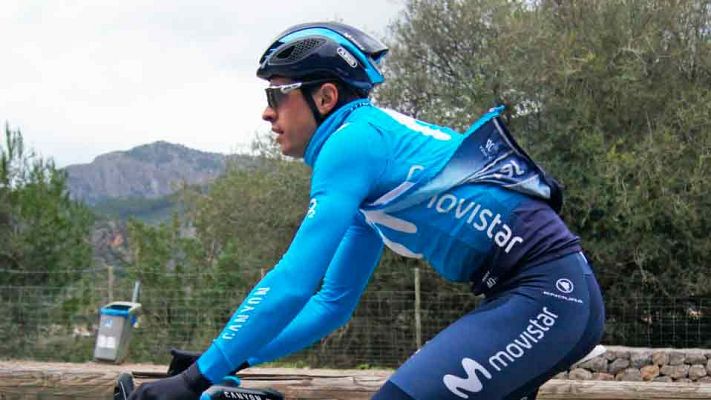 Informativo 24h - Mikel Landa se fractura la clavícula tras una caída en la Challenge de Mallorca
