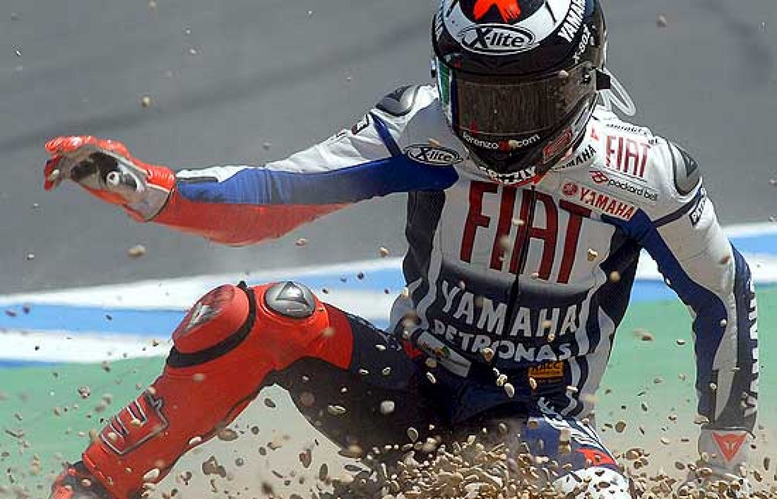 Tras su pésimo resultado de Jerez, Jorge Lorenzo debe sobreponerse de cara al Gran Premio de Francia.