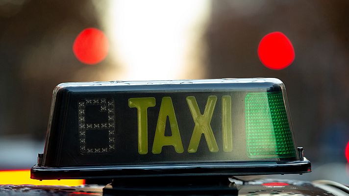 Telediario 1 - Primer fin de semana en Barcelona sin vehículos de Uber y Cabify