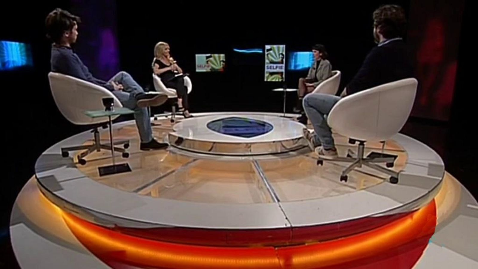 Versión española - Selfie (presentación) - ver ahora