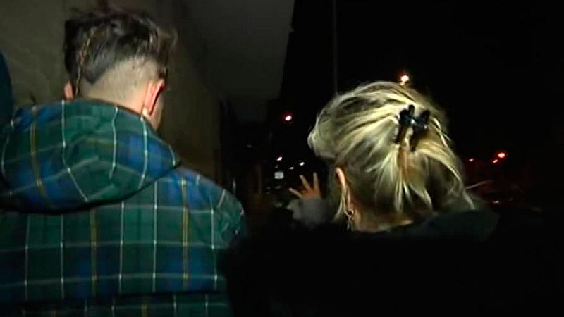 Los jóvenes inmigrantes que viven en centros de menores, tienen que abandonarlos cuando cumplen 18 años. Hay organizaciones humanitarias que los alojan en sus pisos temporalmente. El resto, sobrevive como puede en la calle.