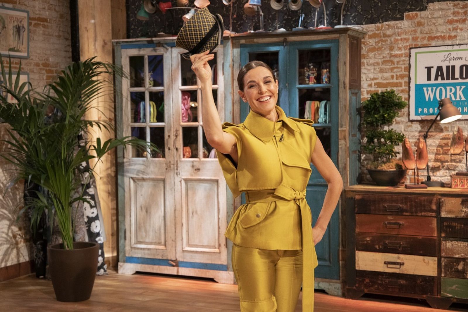 Maestros de la costura: Protocolo sobre sombreros y tocados | Ver