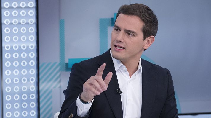 Telediario 1 - Rivera: "Advertimos a Sánchez el primer día: si te acuestas con separatistas, te levantas mojado"