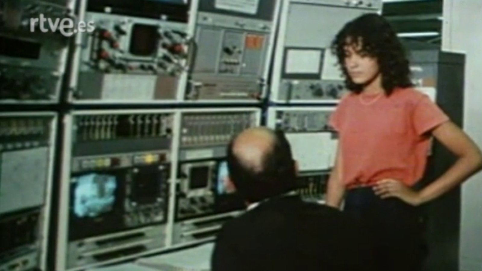 3, 2, 1 Contacto - Cerca y lejos (Parte 6)