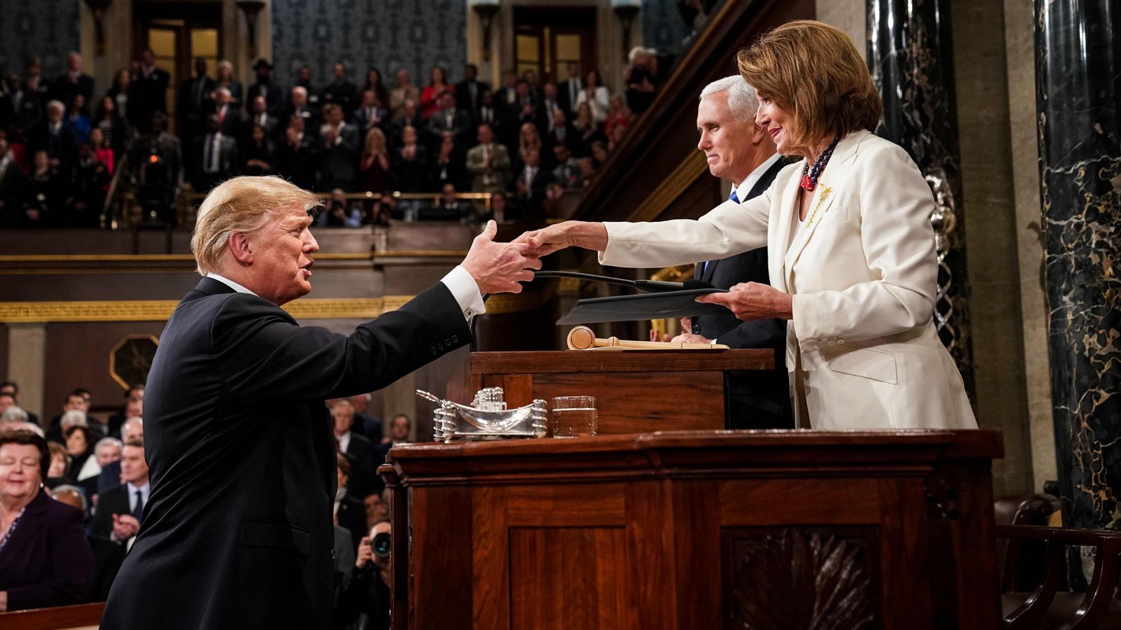 Trump llama a la unidad a los demócratas en su discurso sobre el Estado de la Unión
