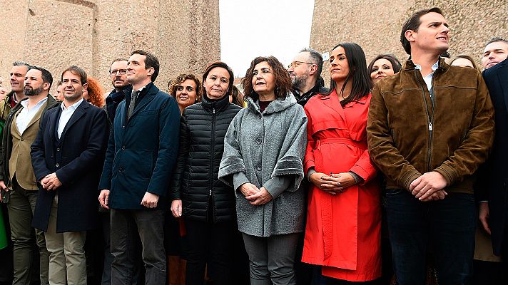 Telediario 1 - Decenas de miles de personas claman en Madrid por la convocatoria de elecciones tras la "traición" de Sánchez