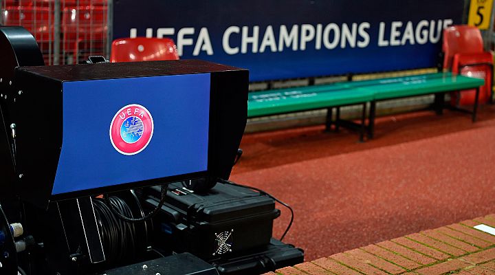 Telediario 1 - El VAR aterriza en la Champions