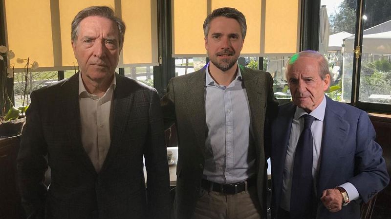 Los veteranos periodistas Iñaki Gabilondo y José María García, dos iconos radiofónicos en España, han valorado su carrera profesional y su experiencia en el medio de la radio. El encuentro, en el que han estado acompañados por el periodista de TVE Ca