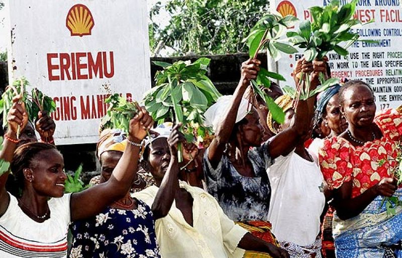 Shell, al banquillo por la matanza en Nigeria | Ver