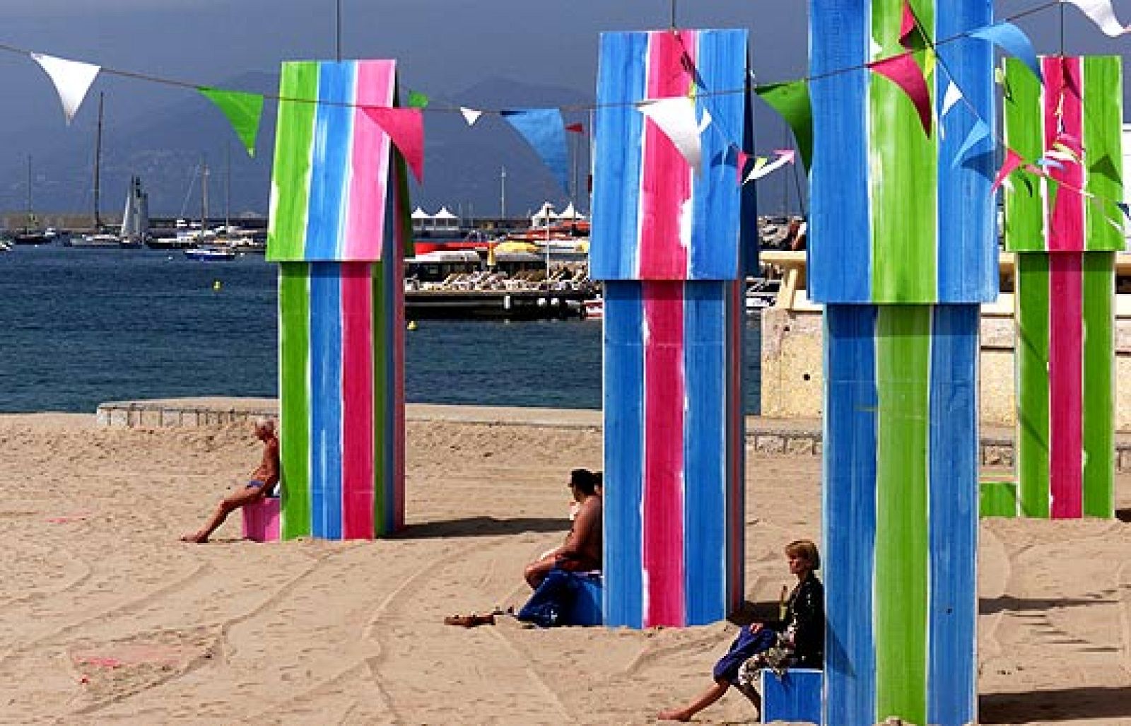 París se colorea de Tati | Ver