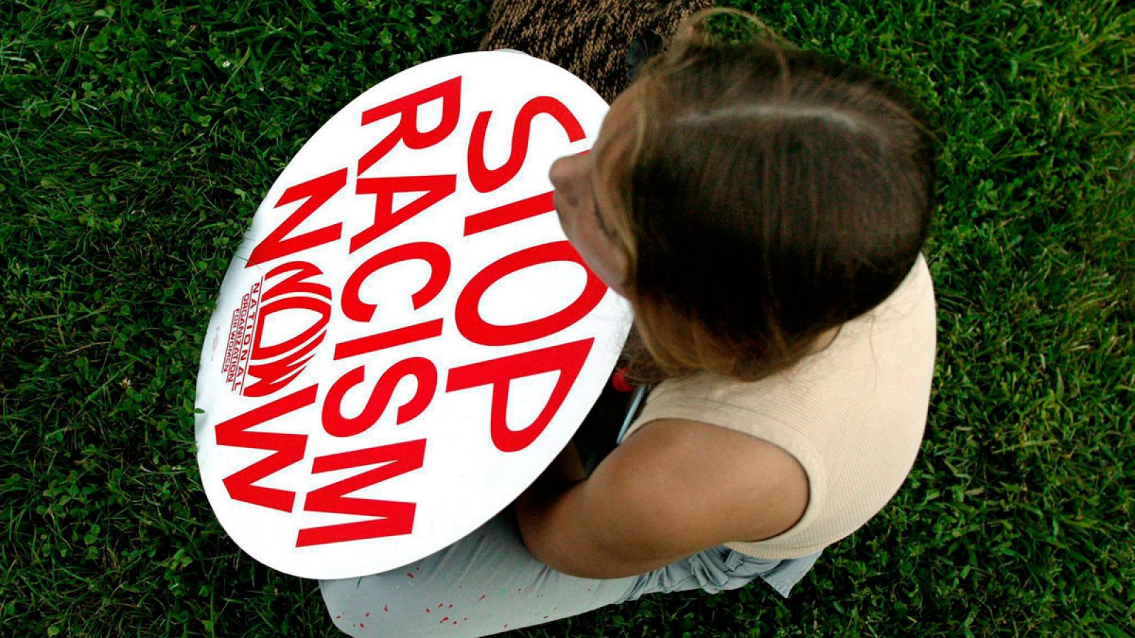 Investigan a un vigilante jurado de Barcelona por posible conducta racista | Ver