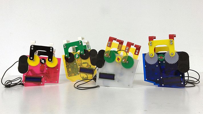 Telediario 1 - El Museo del Diseño de Barcelona acoge la exposición 'Nuestra sencilla relación con la tecnología'