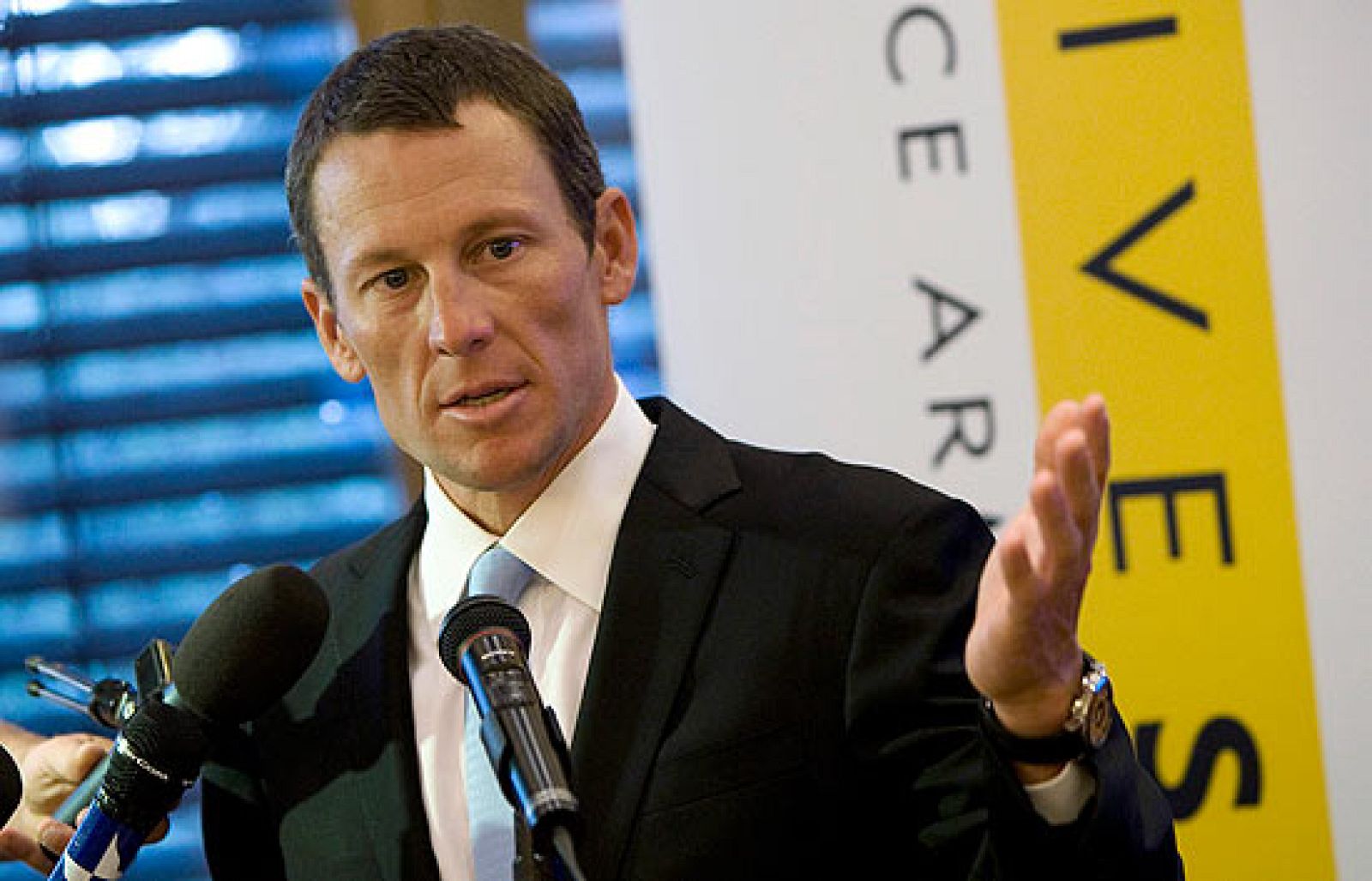 Armstrong correrá su primer Giro - Informativo 24h | Ver