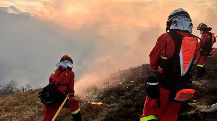 Telediario 1 - El Gobierno de Cantabria cree que los incendios son intencionados y busca a los culpables