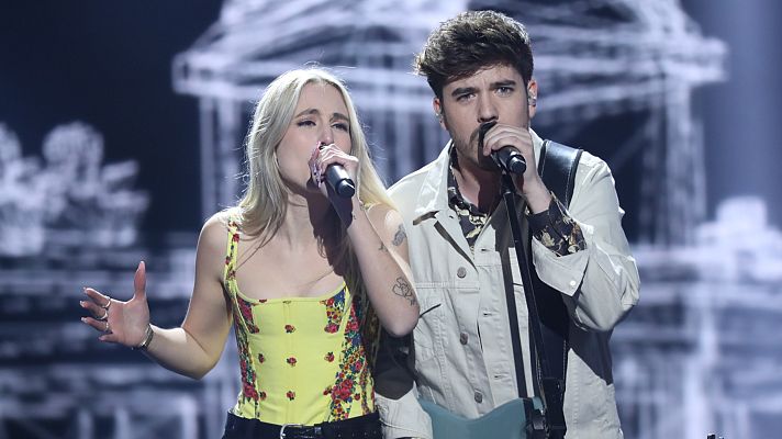 La mejor canción jamás cantada - María Villar y Roi Méndez versionan 'La puerta de Alcalá' de Ana Belén y Víctor Manuel