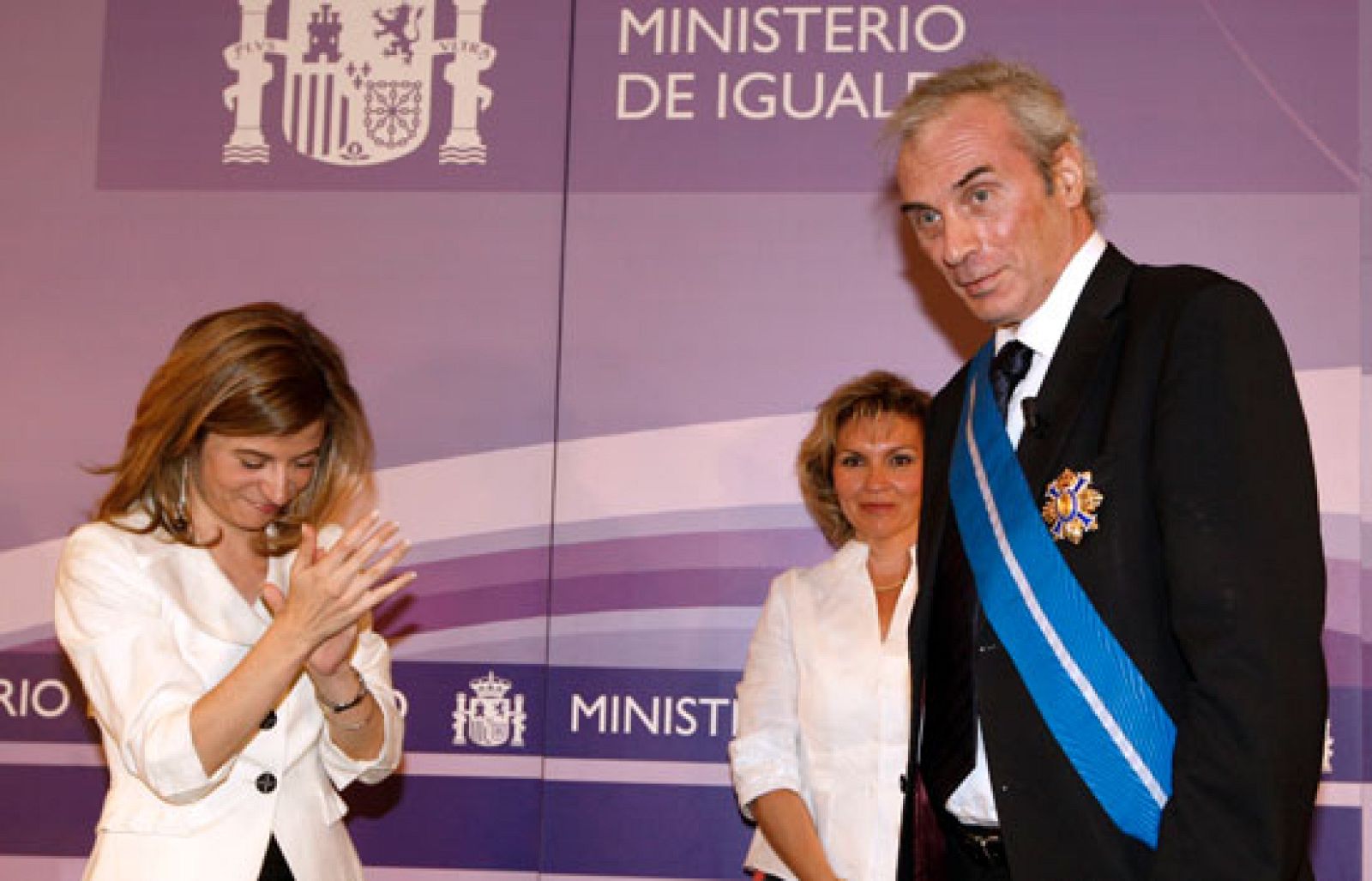 Jesús Neira recibe la Gran Cruz del Mérito Civil | Ver