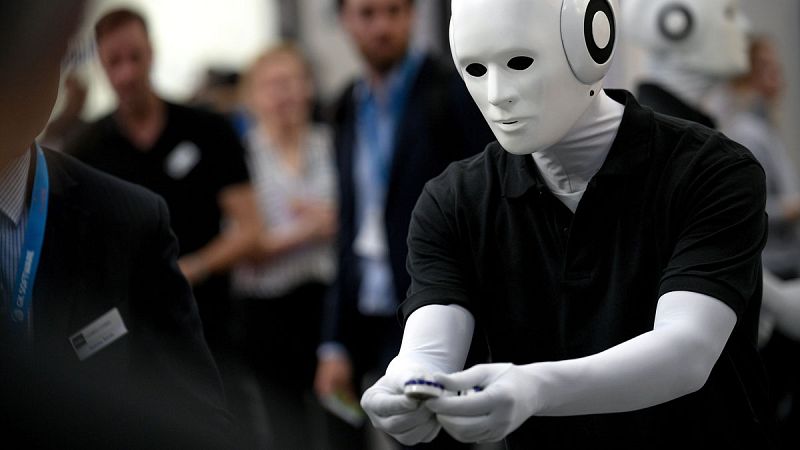 El Pacto de Toledo abre la puerta a que los robots 'tributen'