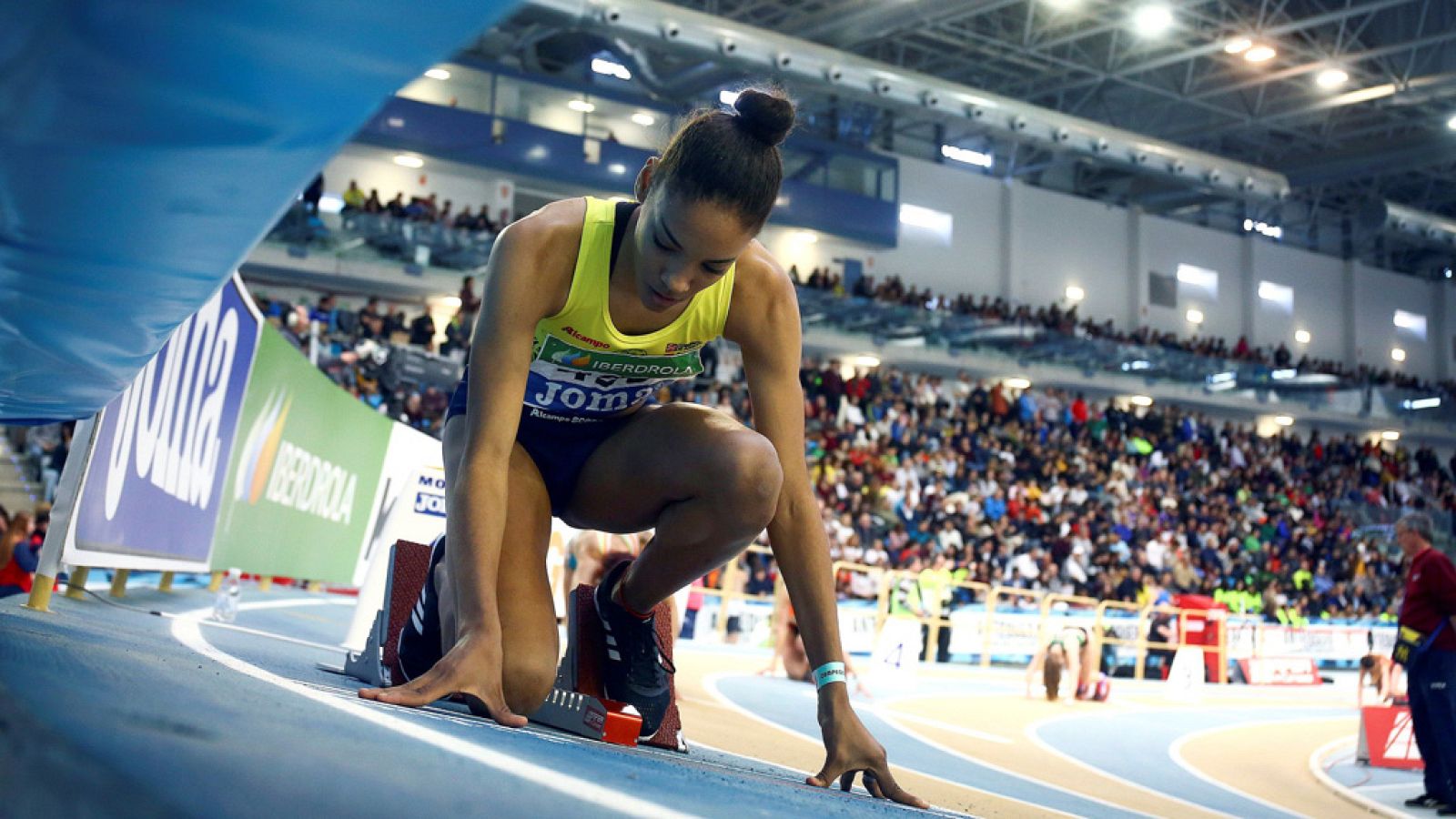 Salma Paralluelo, segunda mujer más joven en participar en un Europeo en pista | Ver