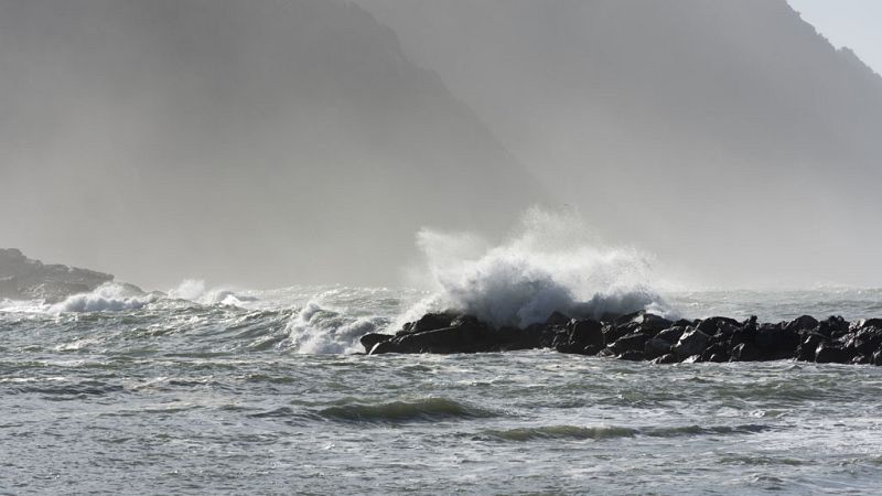 Levante fuerte en el Estrecho - ver ahora