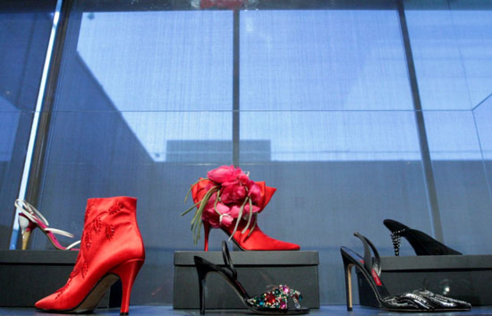 El Museo del Traje presenta la exposición 'Tacones de aguja. Fascinación y seducción'