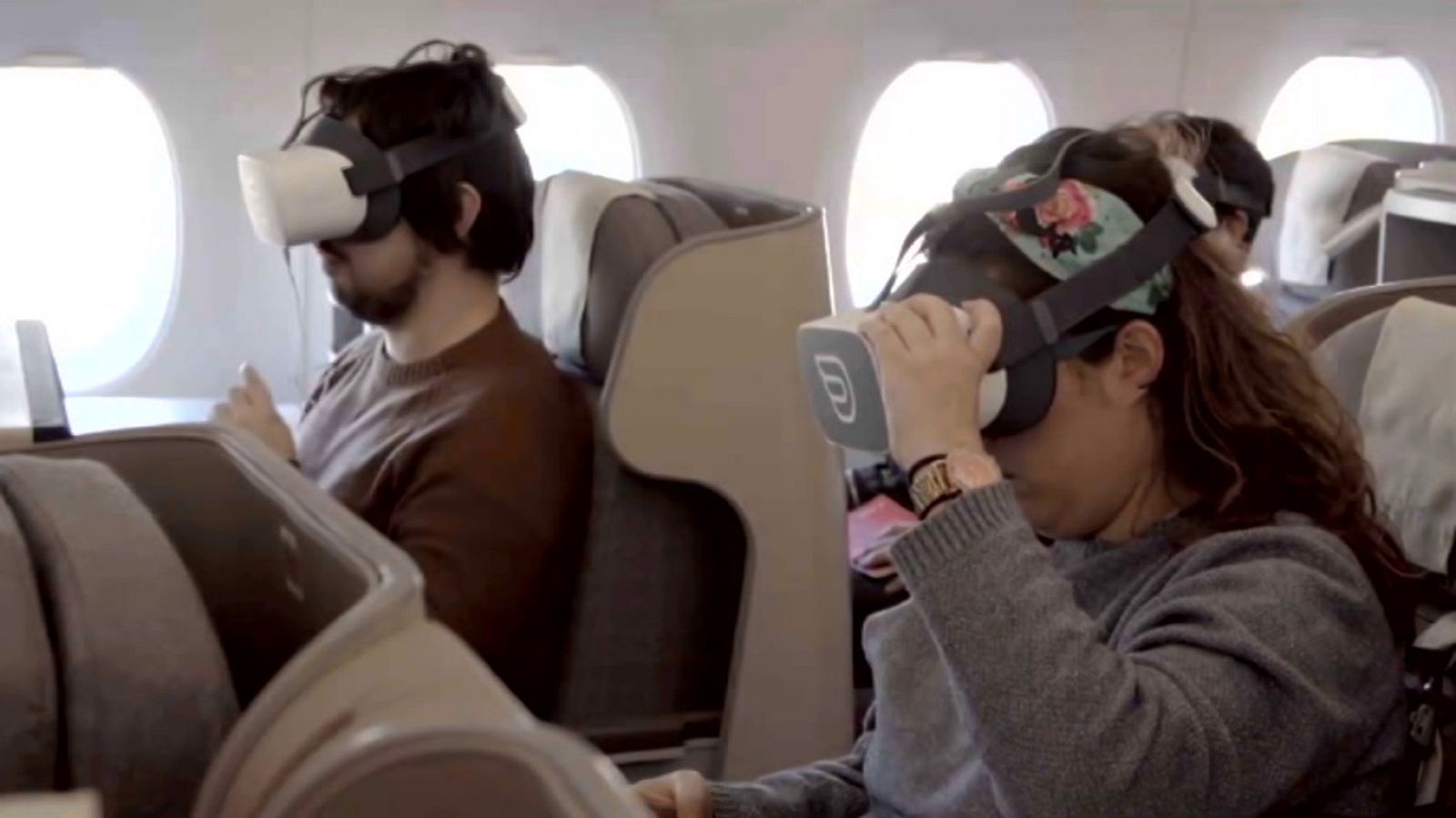 Zoom Net - Realidad virtual en Iberia, Lovemonk, "Bury Me, My Love" y "Massira" - ver ahora