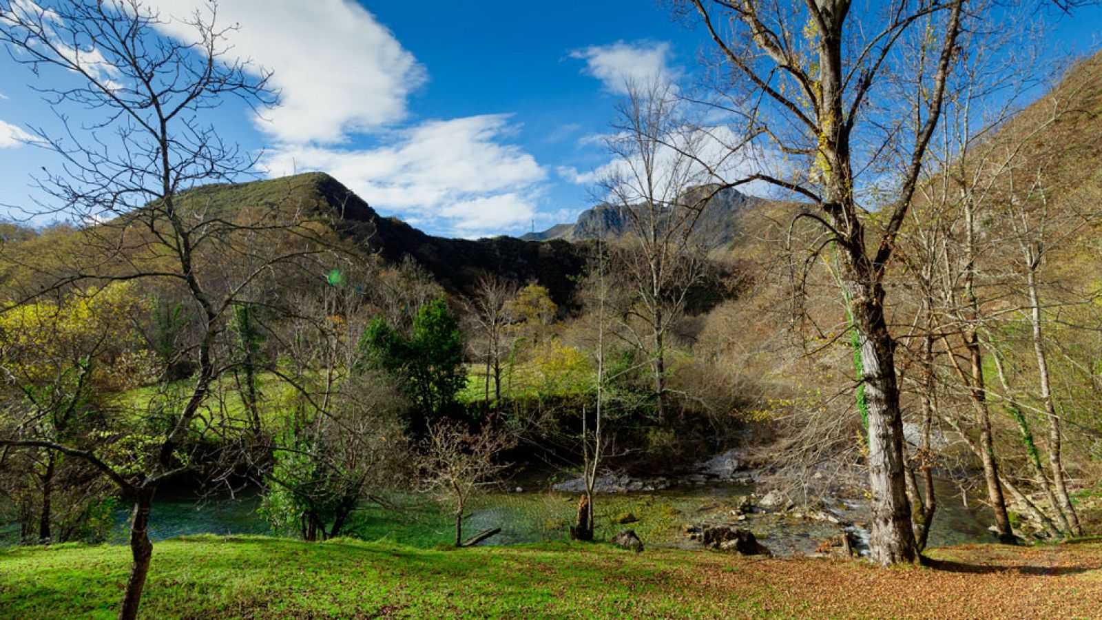 Tiempo estable con levante fuerte en el Estrecho - Ver ahora