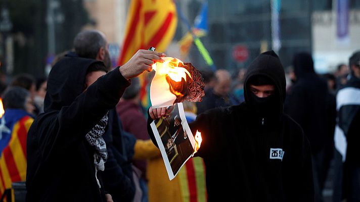 Telediario 1 - Protestas de los CDR contra la visita del rey a Barcelona