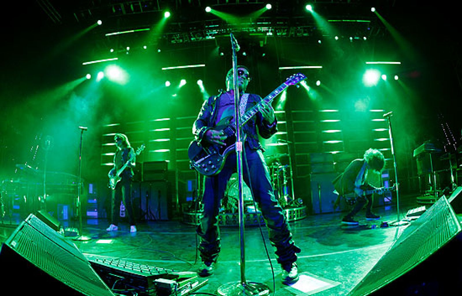 Lenny Kravitz inaugura la 'Caja Mágica'