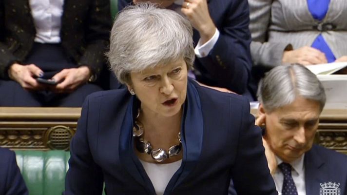 Telediario 1 - May promete al Parlamento votar un aplazamiento del 'Brexit'