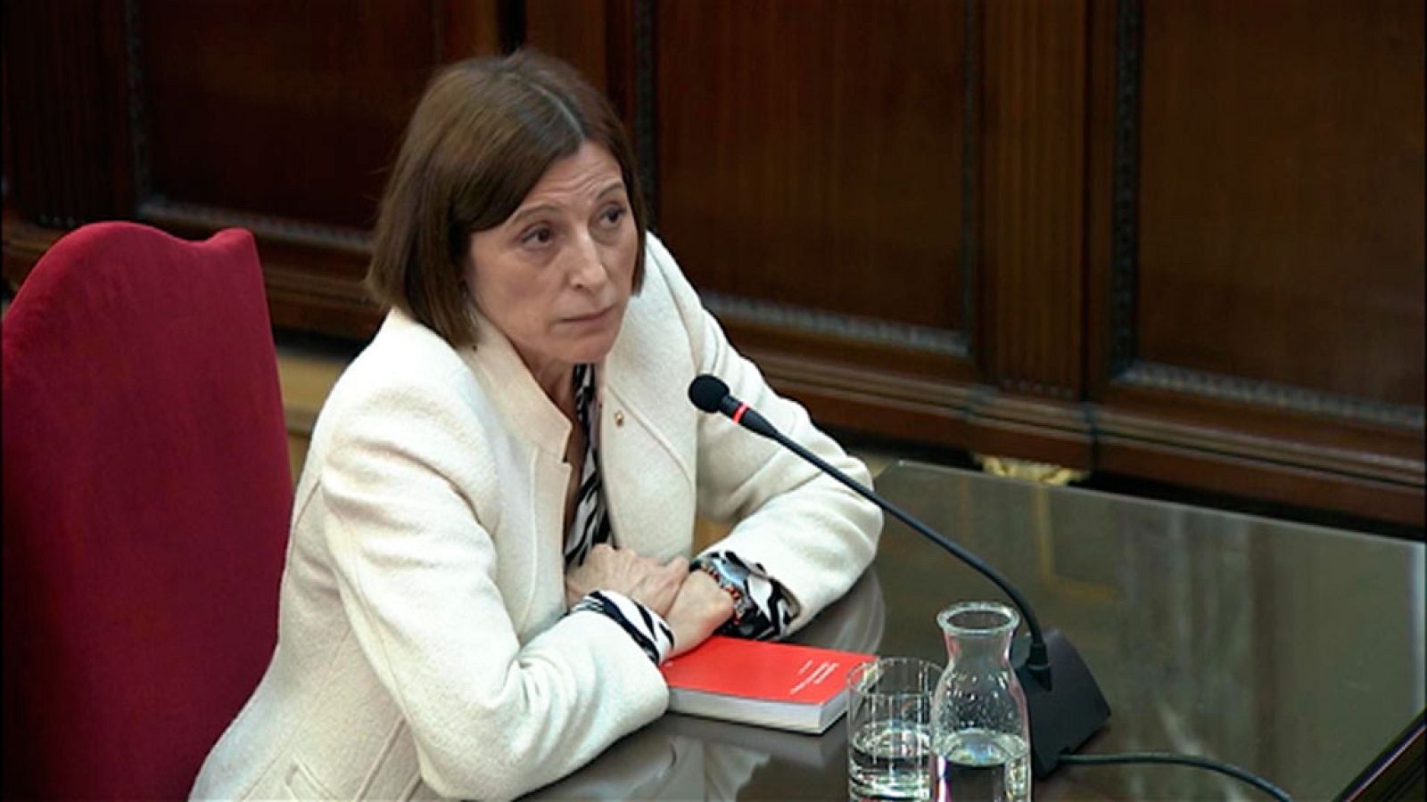 Telediario 2 en cuatro minutos - 26/02/19 - Ver ahora